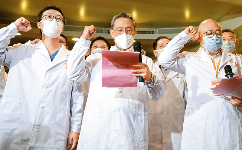 让党旗在疫情防控斗争第一线高高飘扬 让党旗在疫情防控斗争第一线高高飘扬